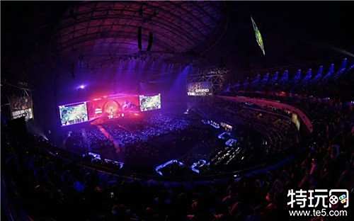 尤其是在客 尤其是在客