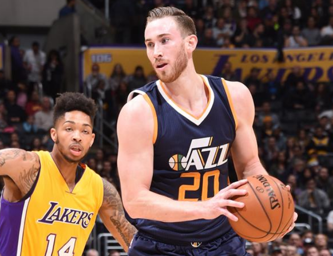 球项目上的 球项目上的