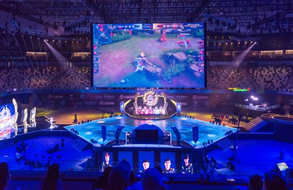 更是一场 更是一场