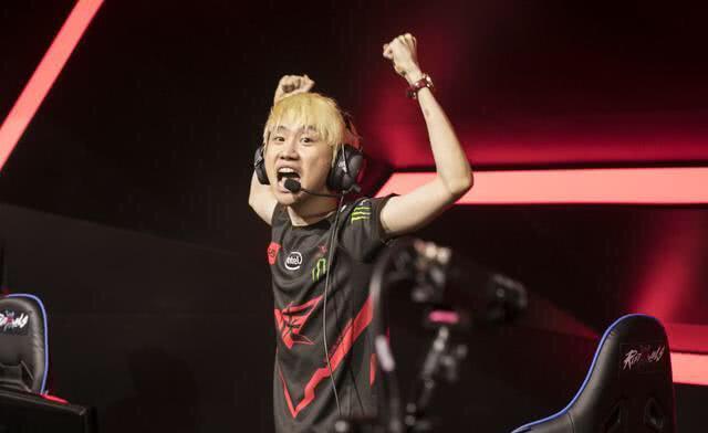 长期坚持背 长期坚持背