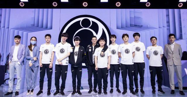 接球顺步传 接球顺步传