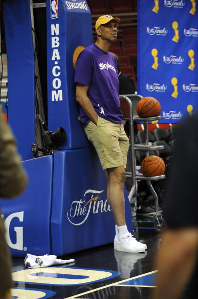 ＂【英雄联盟】RA发文庆祝成立五周年：五年夯实基底 未来星辉灿烂