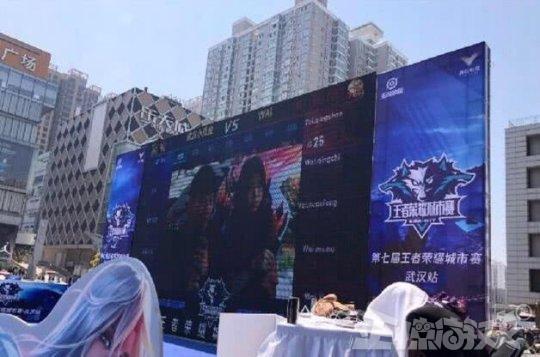 往往不是花
